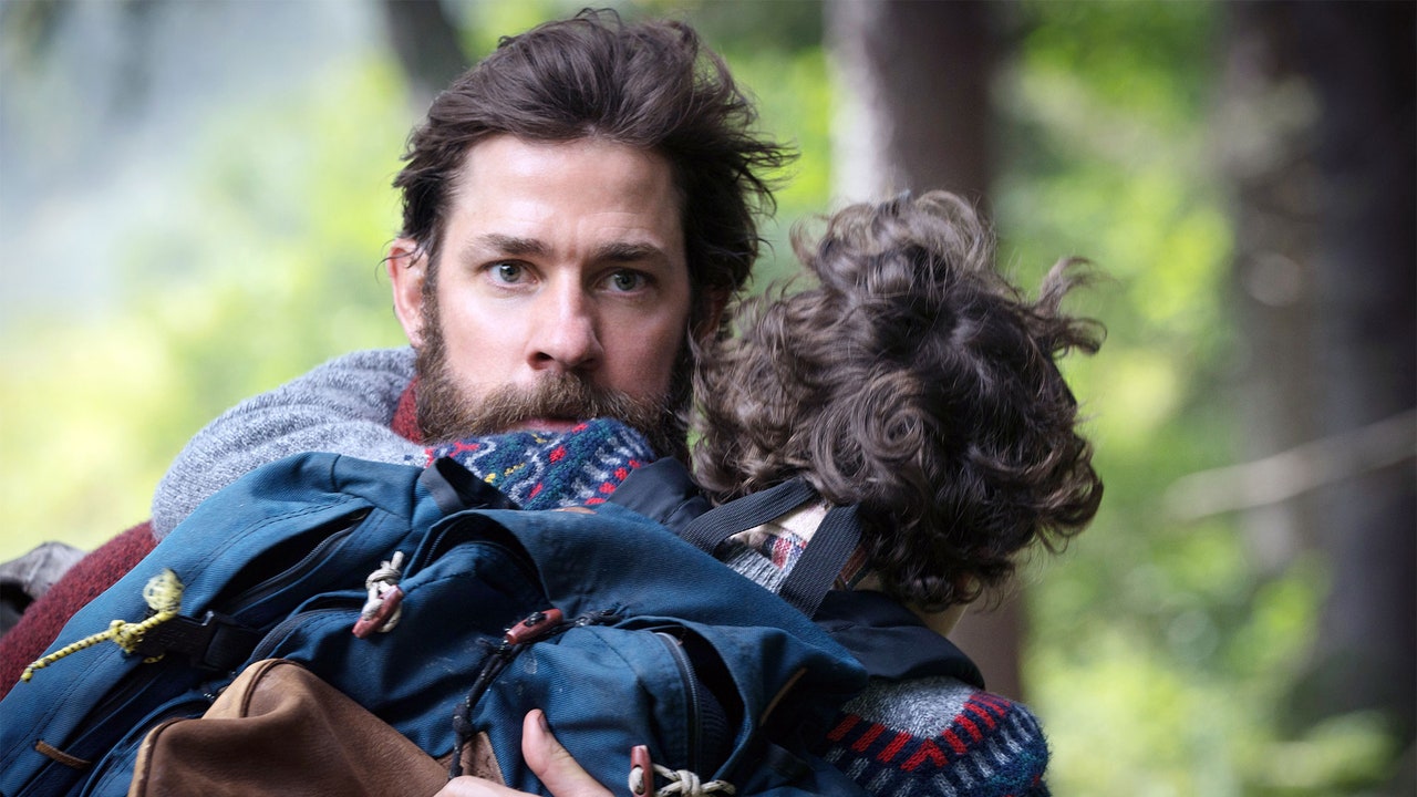 John Krasinski nu a fost de acord cu povestea controversata a filmului „A Quiet Place”